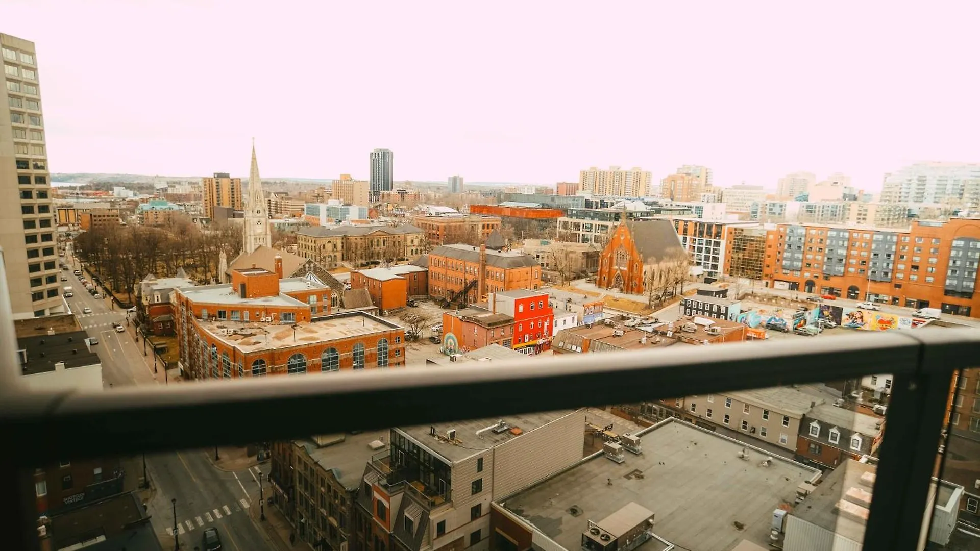 Pause Ph - Luxe Stay With Views - Free Parking Halifax